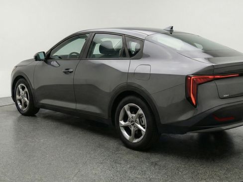 Used 2025 Kia K4 LXS image 6