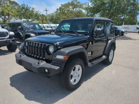 Used 2021 Jeep Wrangler Sport AWD/4WD image 10