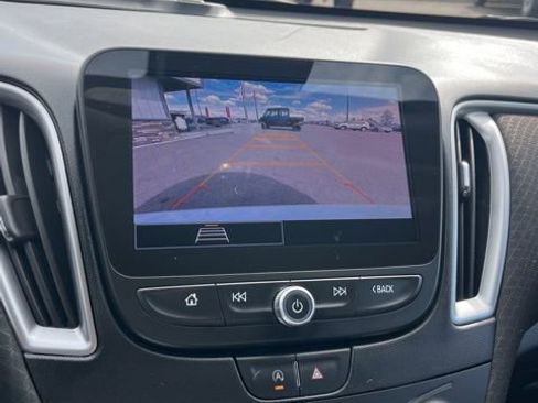 Used 2025 Chevrolet Malibu LS FWD image 48