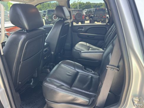 Used 2012 Chevrolet Tahoe LTZ AWD/4WD image 18