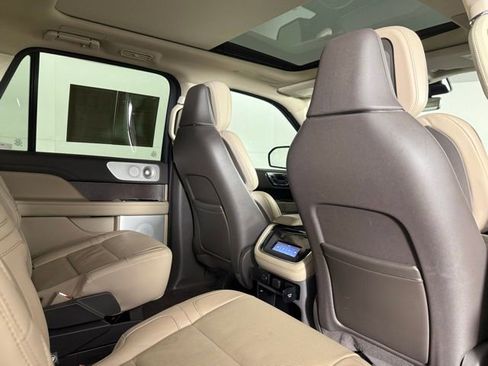 Used 2023 Lincoln Navigator L Reserve w/ Equipment Group 201A AWD/4WD image 31