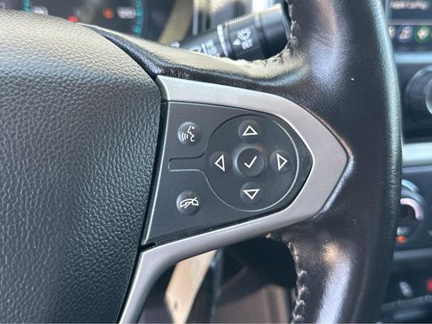 Used 2022 Chevrolet Colorado LT w/ Luxury Package AWD/4WD image 23