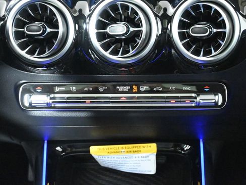 Used 2026 Mercedes-Benz GLA 250 4MATIC image 18