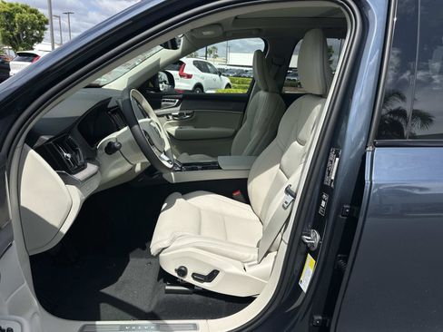 New 2026 Volvo XC90 T8 Ultra AWD/4WD image 13