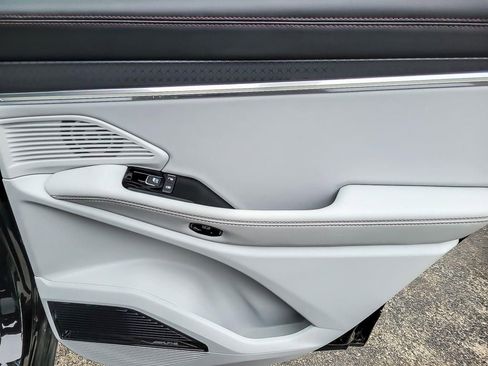 Used 2025 Jeep Wagoneer S Limited image 23