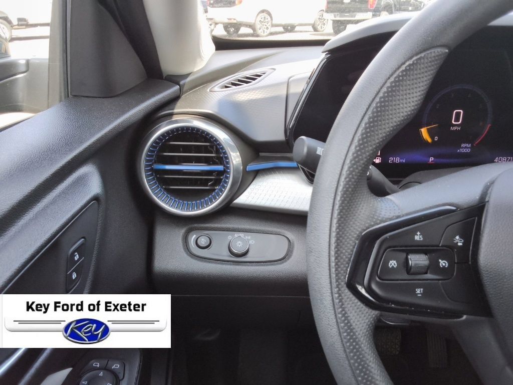Used 2025 Chevrolet Trax LT FWD image 25