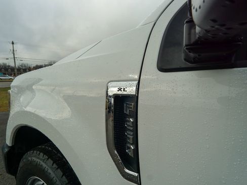 Used 2020 Ford F250 XL w/ Power Equipment Group image 8