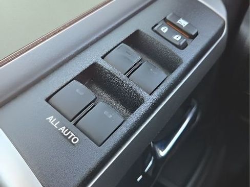 Used 2023 Toyota 4Runner Limited AWD/4WD image 24