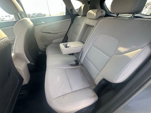Used 2019 Hyundai Tucson SE image 24