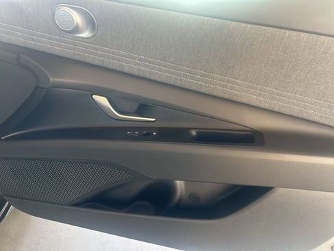 New 2026 Hyundai Elantra Limited image 30