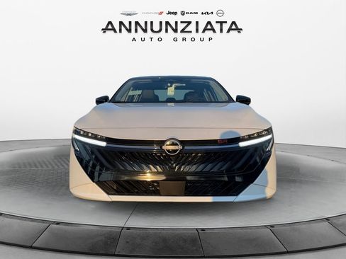 New 2026 Nissan Sentra SR w/ SR Premium Package FWD image 8