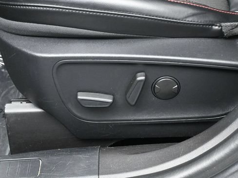 Used 2024 Ford Escape ST-Line FWD image 12