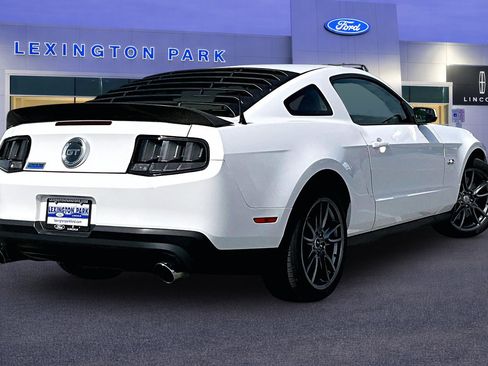 Used 2011 Ford Mustang GT w/ Brembo Brake Pkg image 5