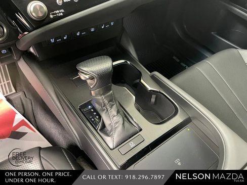 Used 2023 Lexus ES 350 F Sport w/ Accessory Package (Z2) image 28