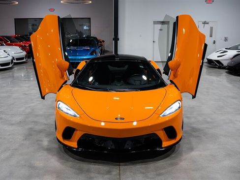 Used 2023 McLaren GT RWD image 34