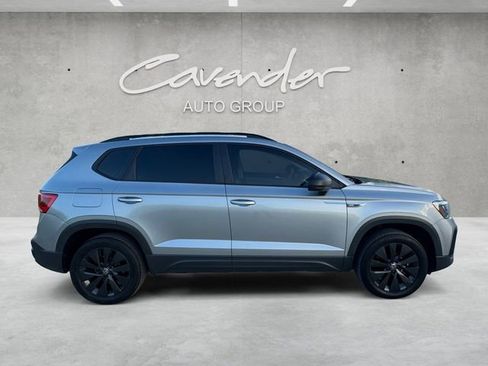 Used 2022 Volkswagen Taos S FWD image 17