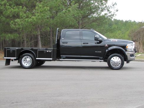 Used 2024 RAM 4500 SLT w/ Quick Order Package 2YG SLT image 4