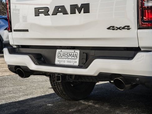New 2026 RAM 1500 4x4 Crew Cab image 9