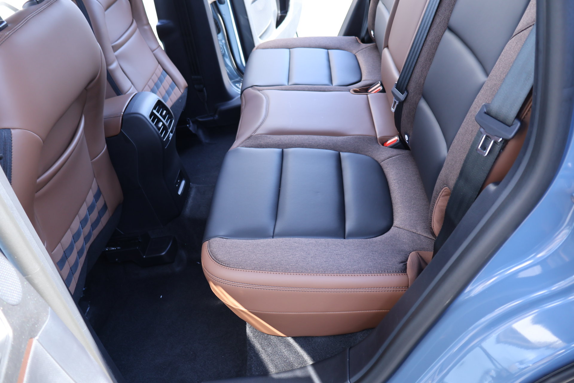 New 2026 Ford Bronco Sport Outer Banks w/ Outer Banks Tech Package+ AWD/4WD image 13