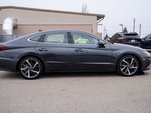 Used 2022 Hyundai Sonata SEL Plus w/ Preferred Accessory Package image 8