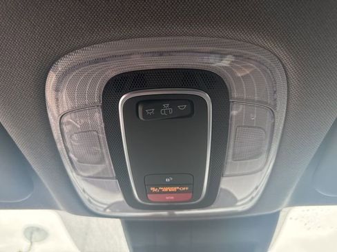 Used 2023 Hyundai Elantra SEL image 31