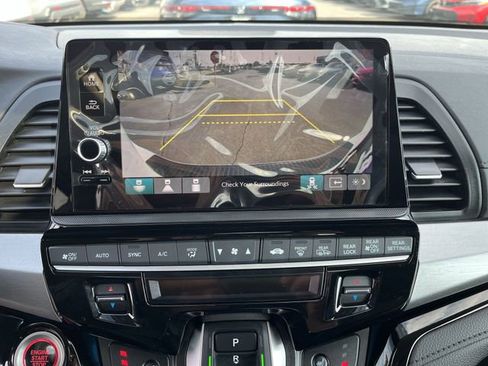 New 2025 Honda Odyssey Touring image 25