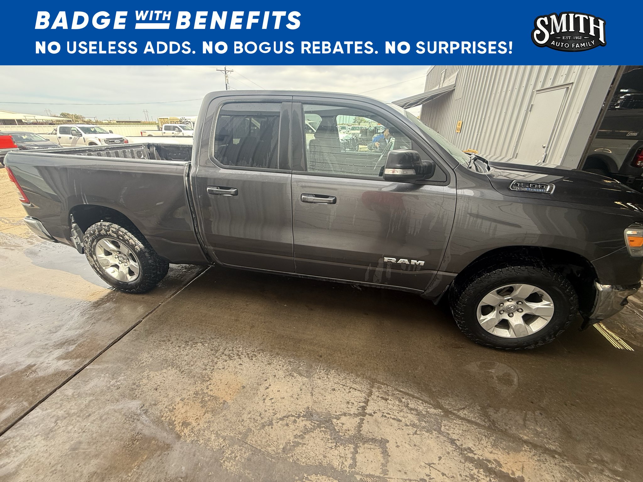 Used 2022 RAM 1500 Big Horn AWD/4WD image 3