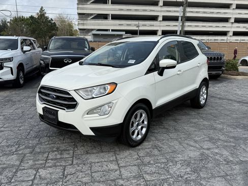 Used 2021 Ford EcoSport SE w/ SE Convenience Package image 3