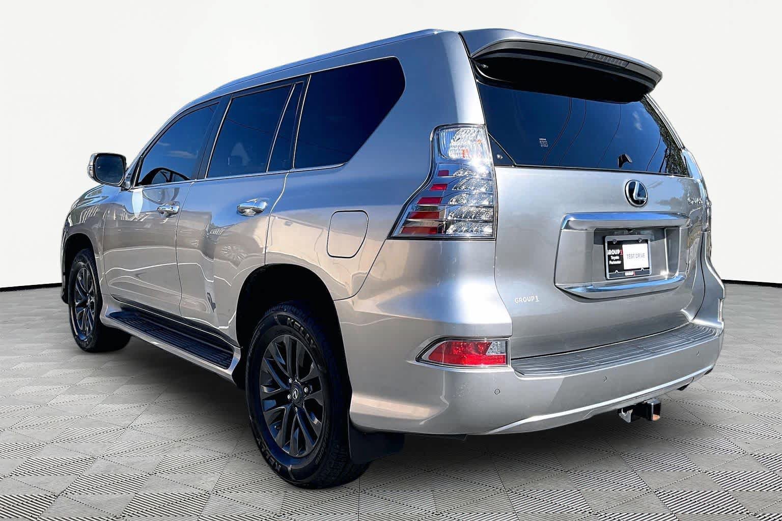 Used 2020 Lexus GX 460 Premium w/ Premium Package AWD/4WD image 11
