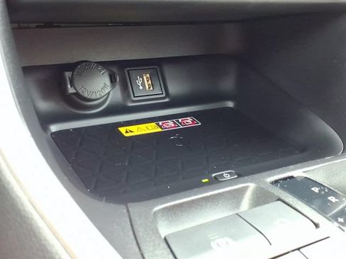 Used 2025 Toyota RAV4 XLE Premium w/ Weather Package AWD/4WD image 28
