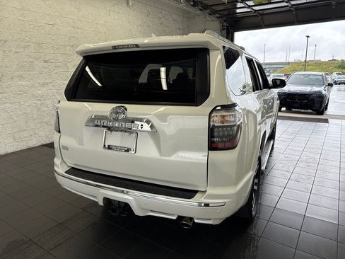 Used 2019 Toyota 4Runner Limited AWD/4WD image 7