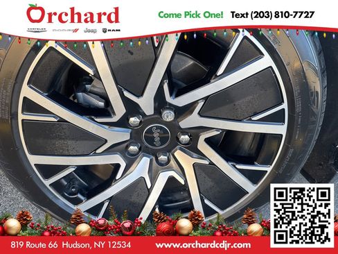 Used 2025 Jeep Wagoneer S Limited image 13