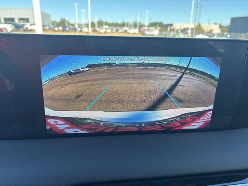 New 2026 Nissan Armada SV image 16