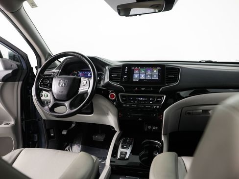 Used 2021 Honda Pilot Touring image 21