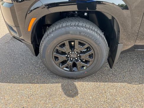 New 2026 Nissan Frontier SV w/ SV Convenience Package RWD image 22