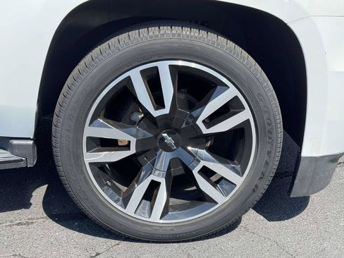 Used 2020 Chevrolet Suburban Premier w/ RST 6.2L Performance Edition AWD/4WD image 29