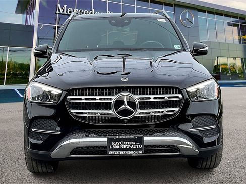 Certified 2025 Mercedes-Benz GLE 450e 4MATIC w/ Driver Assistance Package image 3