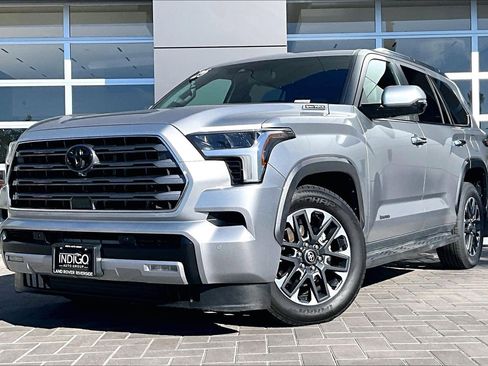 Used 2025 Toyota Sequoia SR5 image 1