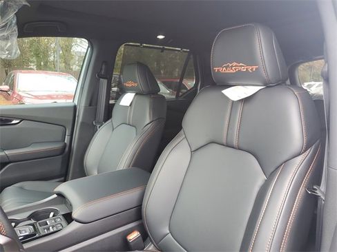 New 2025 Honda Pilot TrailSport image 11