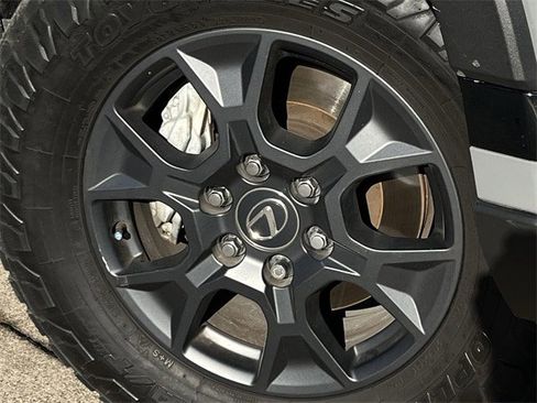 Used 2024 Lexus GX 550 image 10