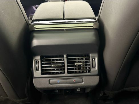 Certified 2024 Land Rover Range Rover Evoque Dynamic SE image 25