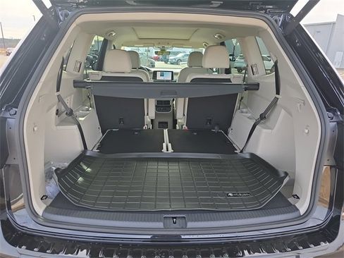New 2026 Volkswagen Atlas SE image 13