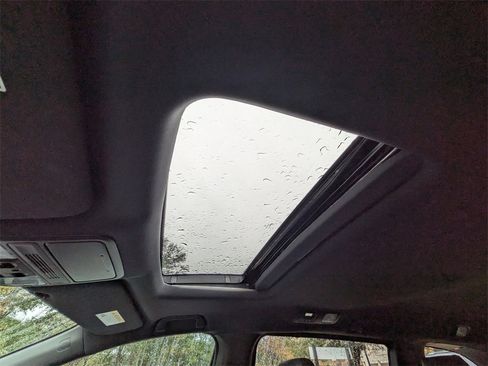 Used 2023 Honda Odyssey Sport image 23