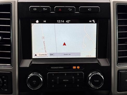 Used 2019 Ford F250 Lariat image 22