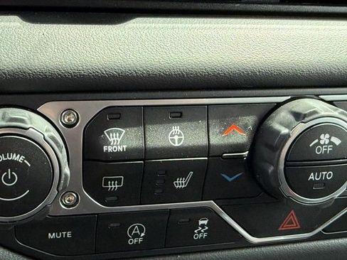 New 2025 Jeep Wrangler Unlimited Sahara AWD/4WD image 32