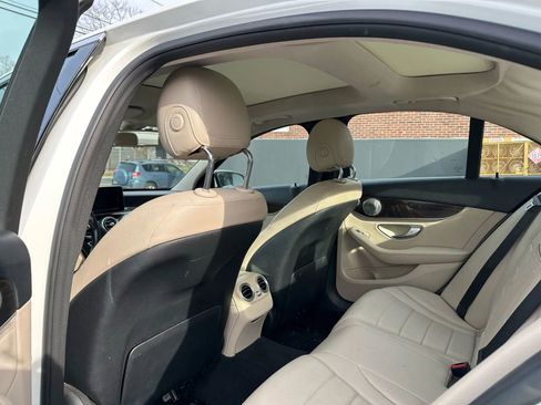 Used 2015 Mercedes-Benz C 300 4MATIC Sedan image 12