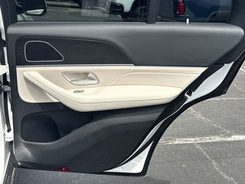 Used 2024 Mercedes-Benz GLE 350 4MATIC image 16