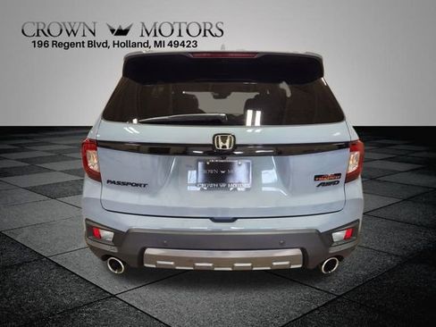 Certified 2024 Honda Passport TrailSport image 4