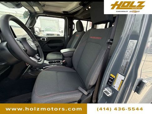 Used 2026 Jeep Wrangler Unlimited Rubicon AWD/4WD image 21