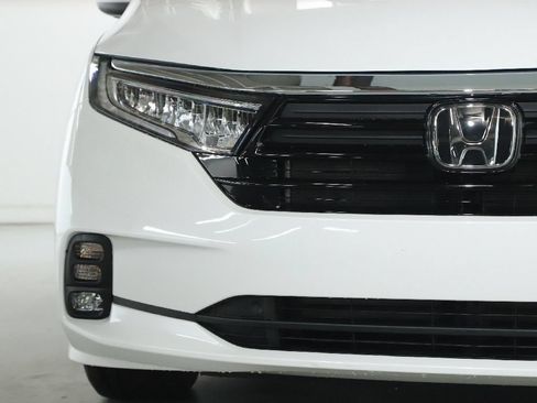 Used 2024 Honda Odyssey EX-L image 6